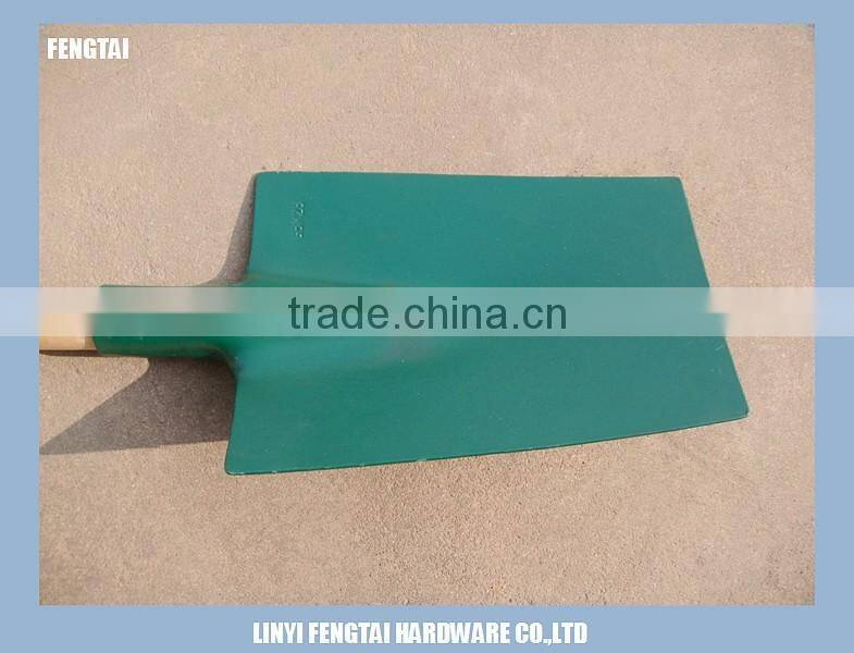 Flat Head S528 Long Wooden Handle Shovel