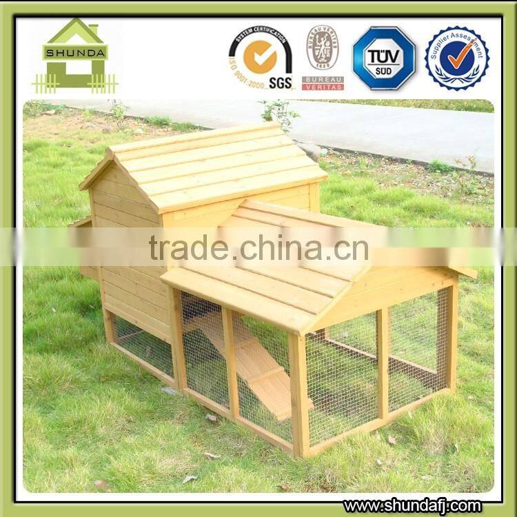 SDC01 wooden chicken coop with ramp