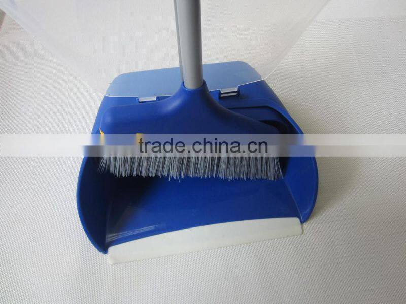 Useful Plastic Duspan With Broom And Dustpan With Lid