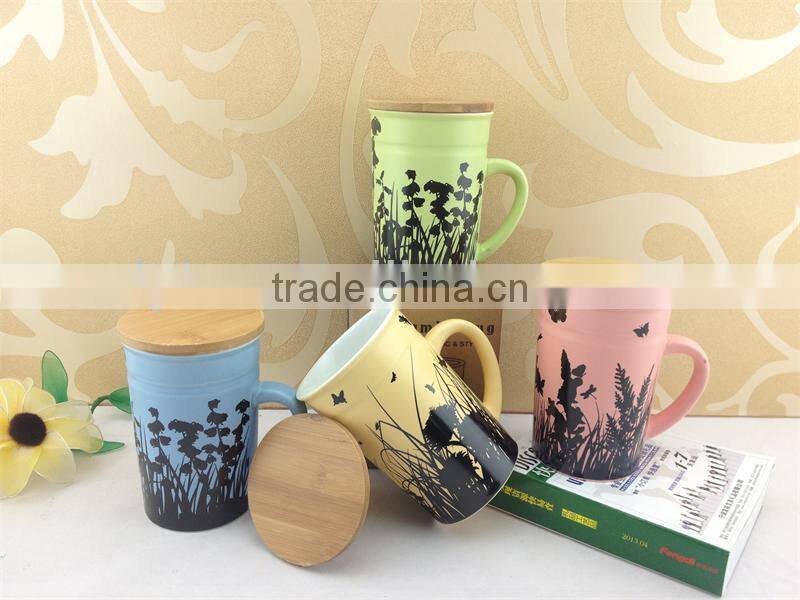 Green color glazed ceramic mug cup with wood lid