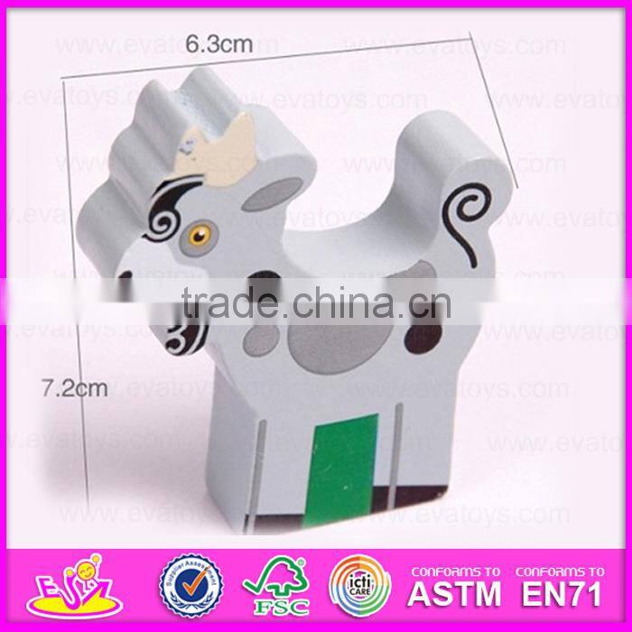 Kid's intelligence Wooden pull along train toy with animal blocks W05C019