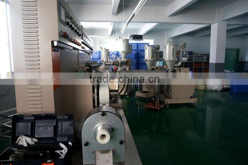 Plastic Tube for Cosmetic Packaging, nice screw acrylic cap