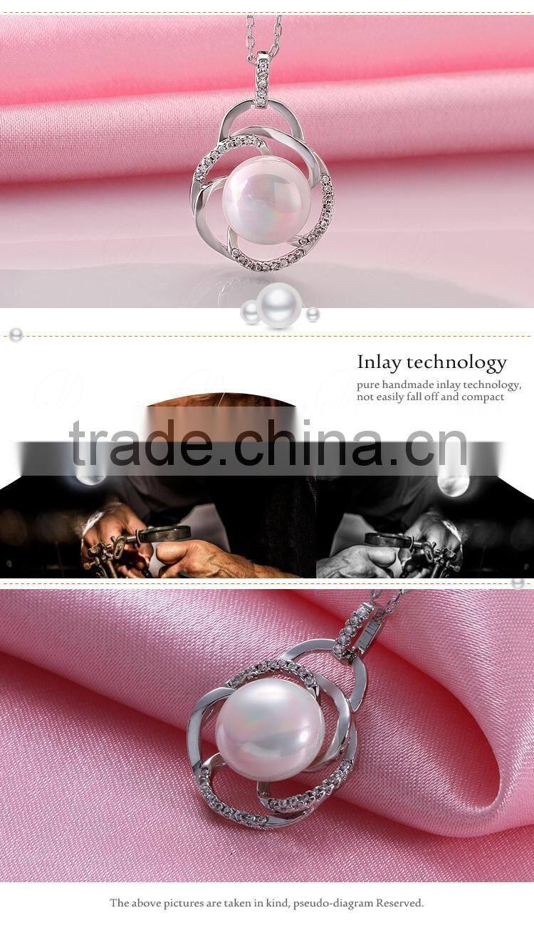 Popular Srew Shaped White CZ Platinum Plated Mother's Jewelry Pendant