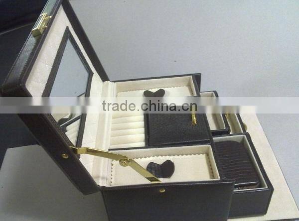 Cosmetic box packaging, handle-type foldable cosmetic gift set packaging box