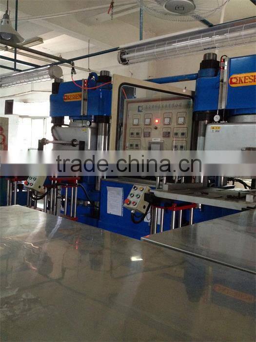 customized cartoon design silicone baby bath toy ,Bath toys wholesale