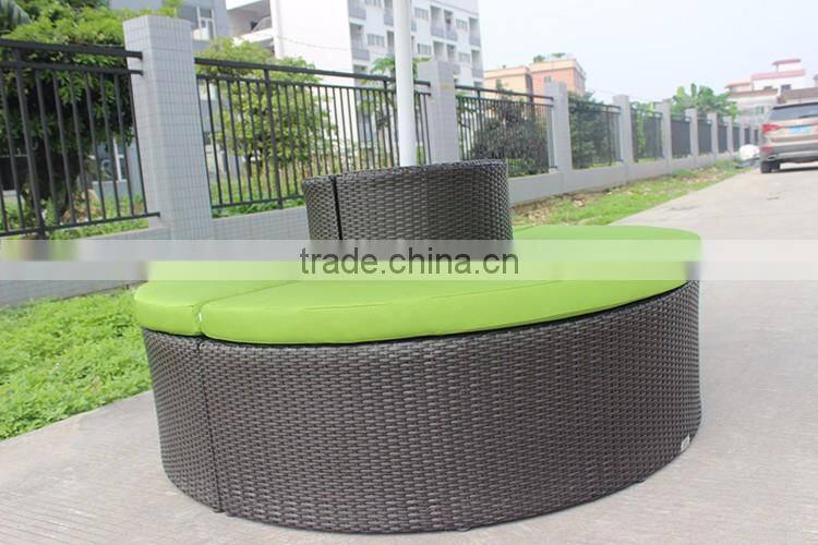 Middle Pole Outdoor Beach Umbrella With Seater