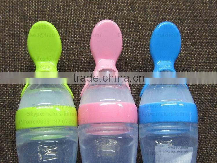 Food grade silicone squeeze baby feeder with spoon