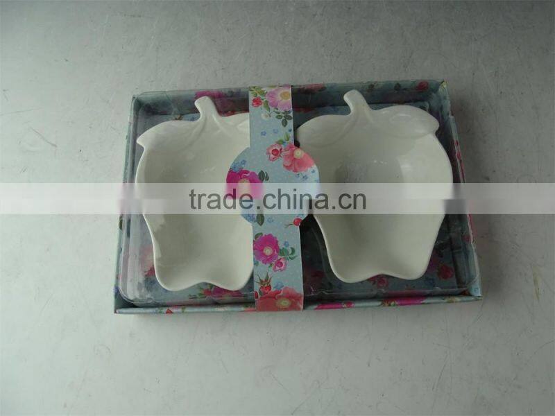 stock cheap popular small white porcelain Apple-shaped dish, 2 pcs porcelain dish set with gift box