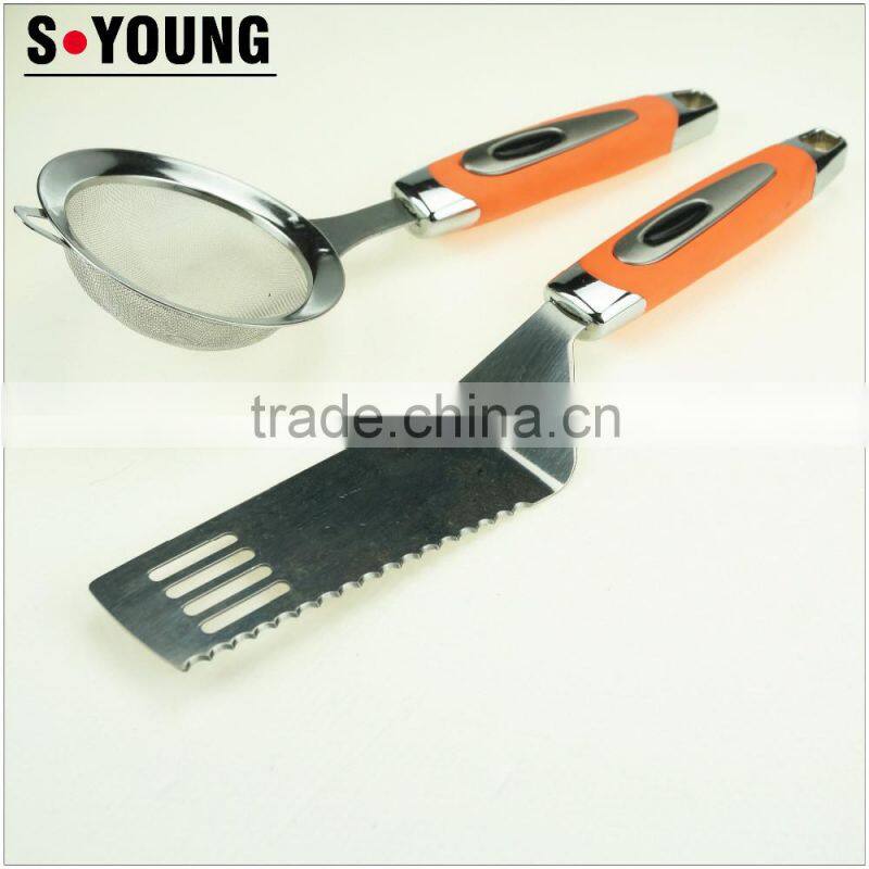 32036 Kitchen gadget kitchen tool strainer cake turner