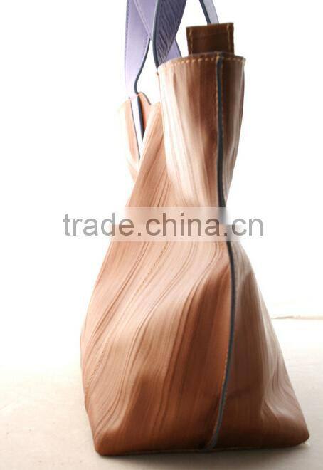 Wood grain lady leather handbag