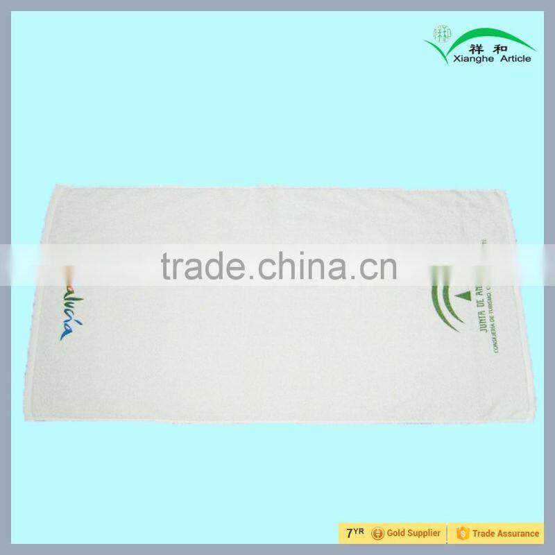 Compressed Triangle Shape Hand Towel with Silk Screen Print Logo