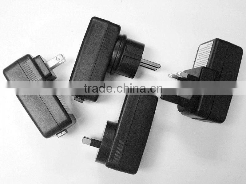 Rainproof US Eu UK Au IP44 Universal Adapters