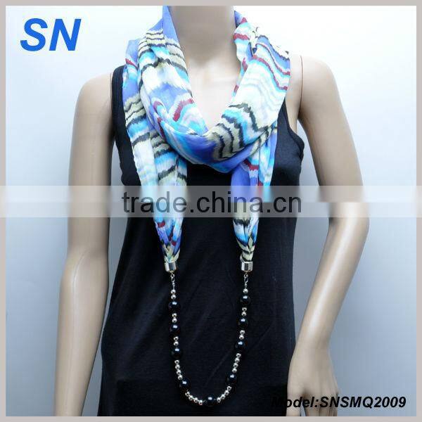 Beads chain pendant scarf color texture design scarf