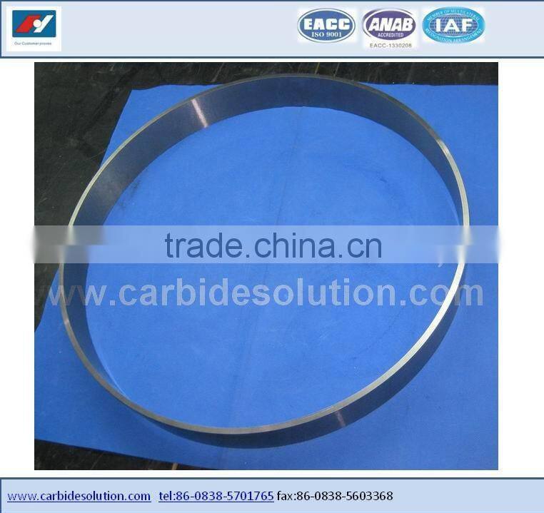 Tungsten carbide cutting roller for diapers