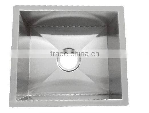 Handmade stainless steel kitchen sink