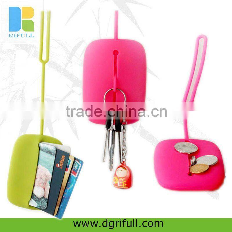 Multi-color Clothes shape silicone key holder