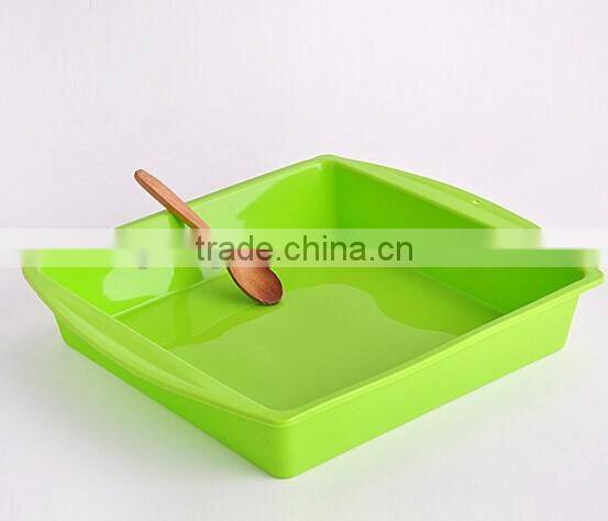 Silicone square cake mold for micro-wave oven