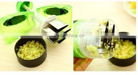cy289 Kitchen Tool plastic Garlic Ginger Grinder Twist Press Onion Garlic Mincer
