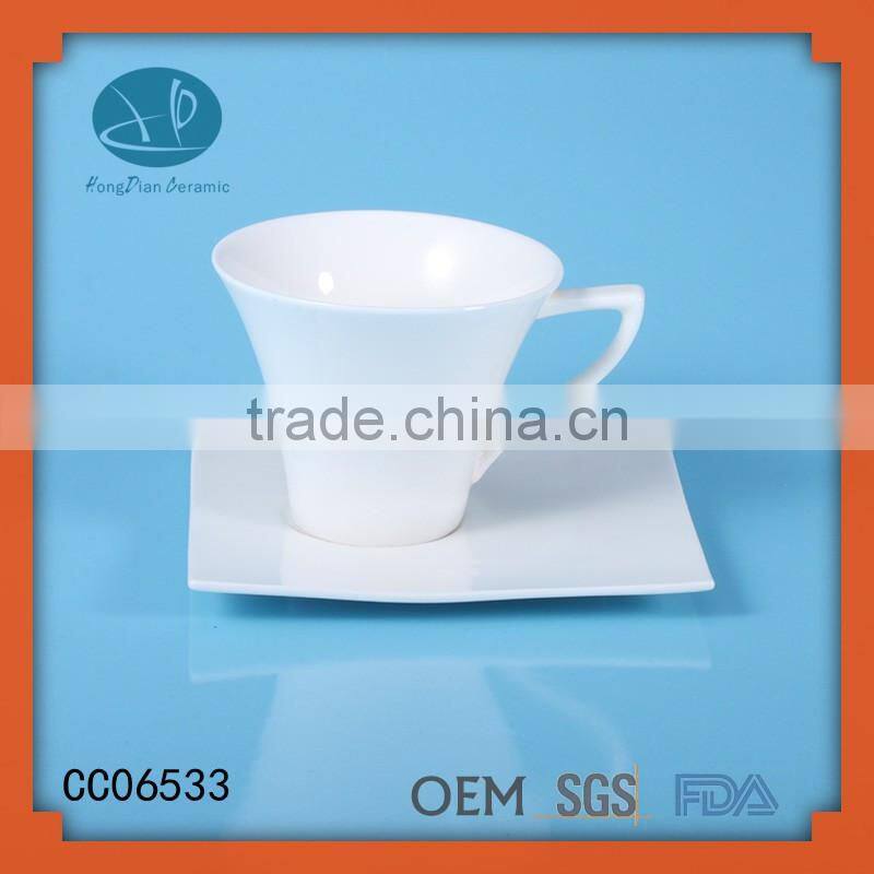 4 cups and 4 plates ,porcelain custom designed white cup and saucer