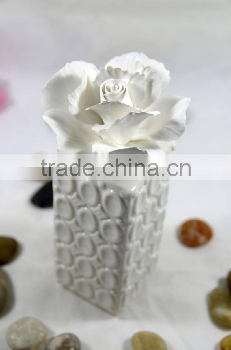 Natural lavender scented plaster flower fragrance diffuser with ceramic bottle