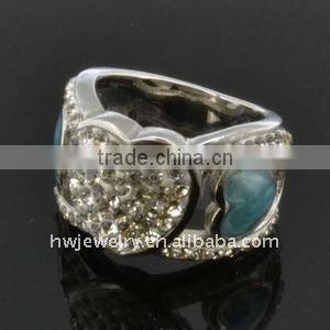 Cluster crystal Ring