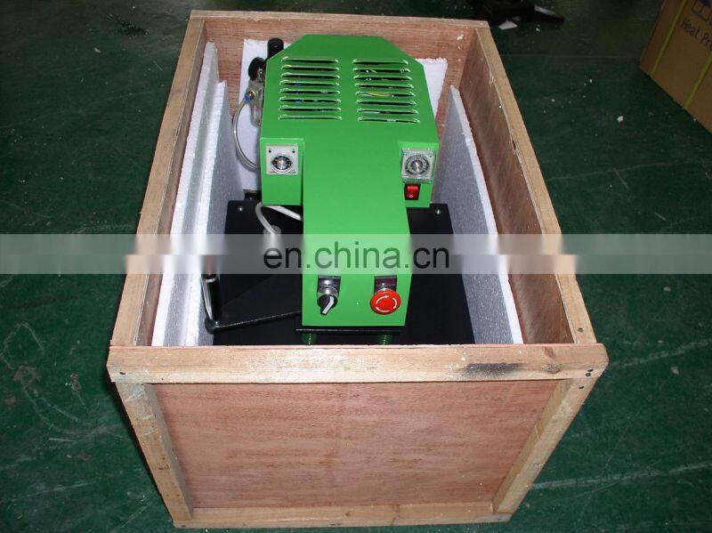 Screen printing emulsion coater