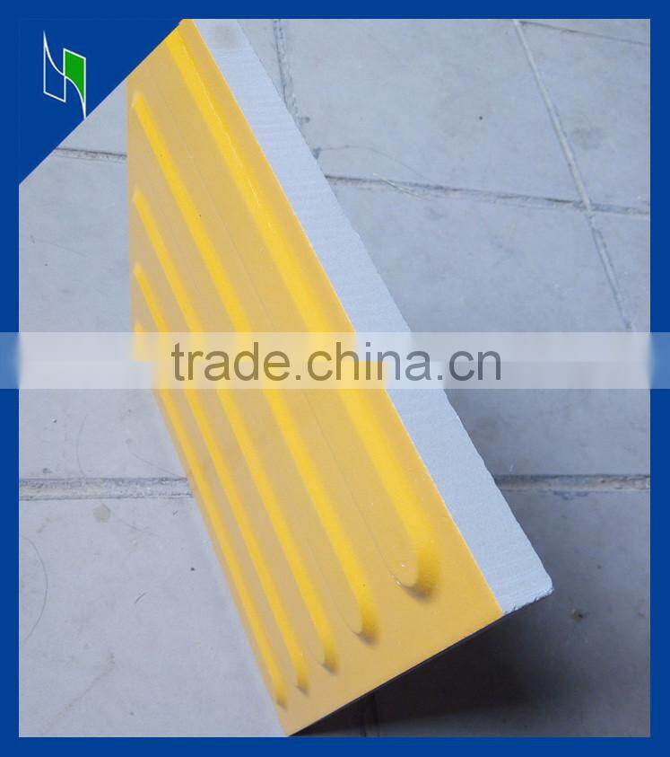 detectable warning tactile tiles