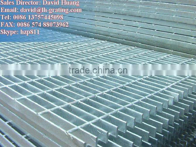 hot dip galvanized grating fence. galvanized flat bar grating fence