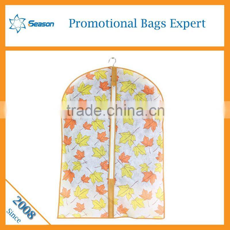 Hottest floral pattern non woven suit cover bag fabric garment bag