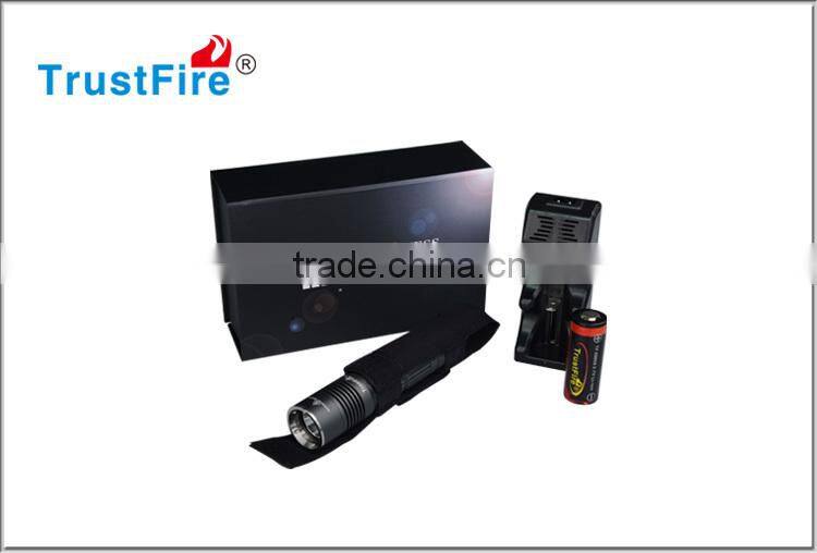 Led flashlight Trustfire A8 with Nylon pouch type T6 portable torch light with free battery and charger