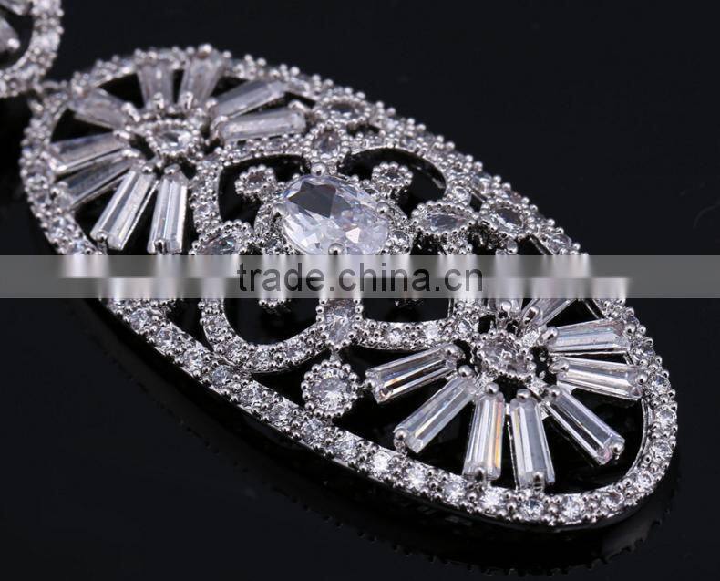 Wholesale Stock Small Order Fashion Women Hollow Garland Zircon Earrings