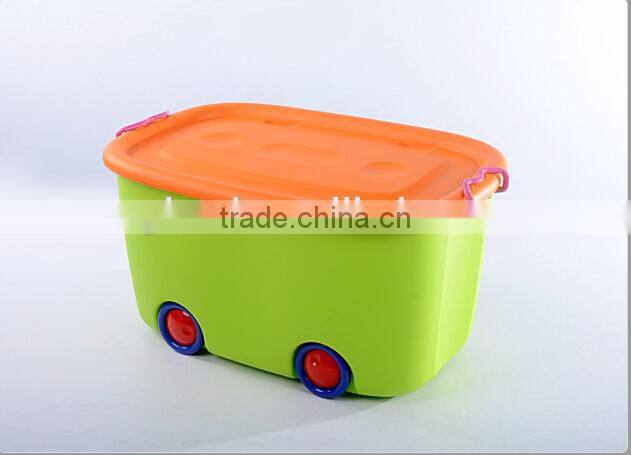 New PP plastic storage box with lid with wheels