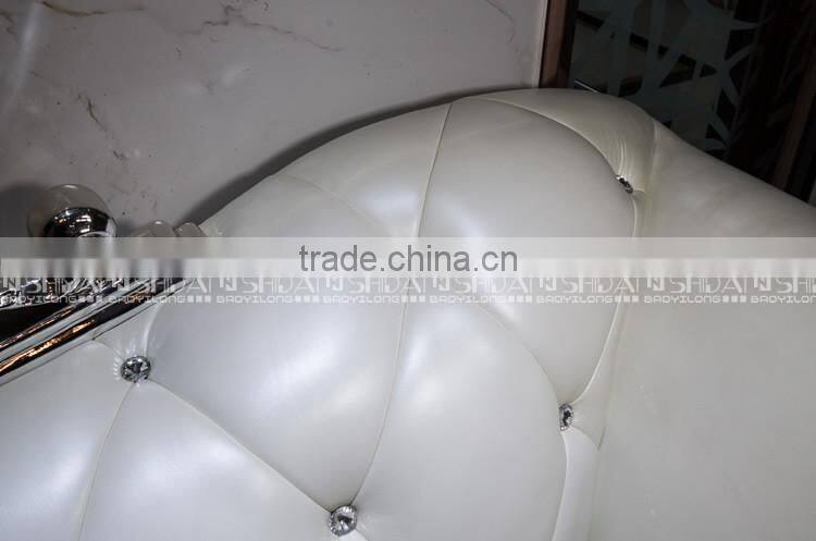 New Classic Top Grain Leather Luxury Wedding Sofa Set Tufted Rolled Arm Curved Back