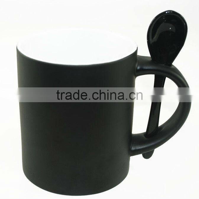 Ceramic color cup with scoop