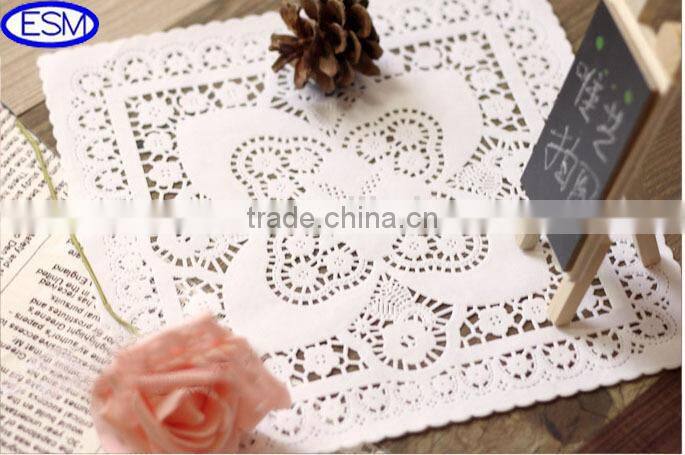 (New design) in 2014 Popular foiled paper doilies