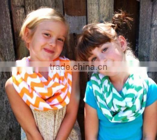 NEW receive Girls Soft Comfortable Knitted Zig Zag Chevron Infinity Scarf Scarves