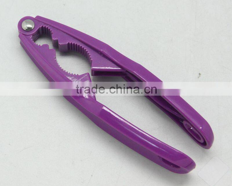 DURABLE COLORFUL PLASTIC PS NUT CRACKER FOR SUPERMARKET