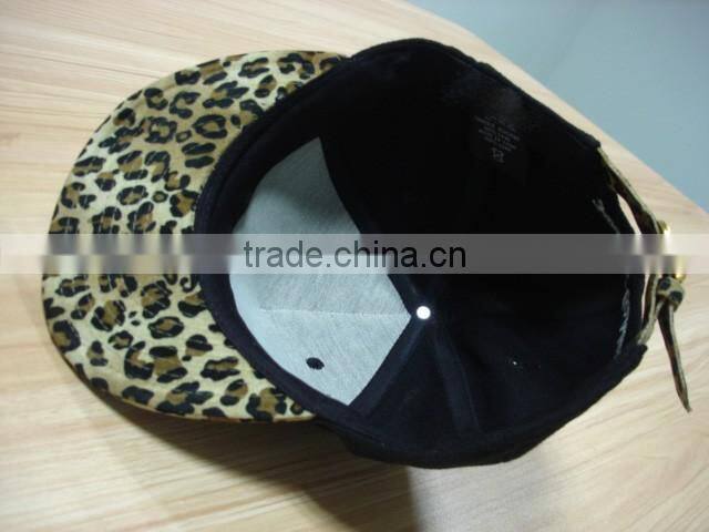 custom 3D sexy mouth embroidery leopard 5 panel woolen metal buckle snapback cap