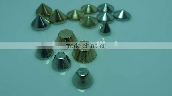 pointed copper stud