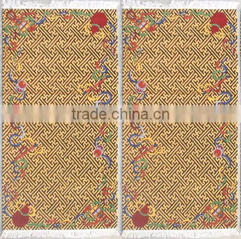Bird pattern wool carpet