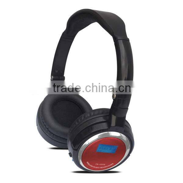 2016 Fashion useful music color ear wireless purple headphones with built-in mp3 player fm radio memory card and display screen