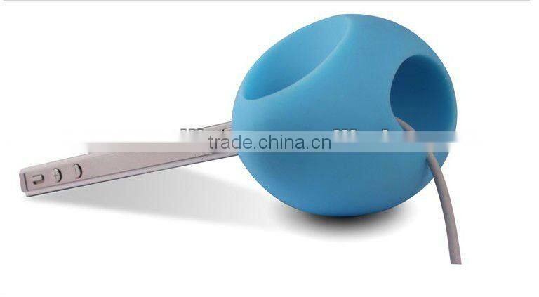 crazy sell silicone music egg mini speaker for iphone 4/4s