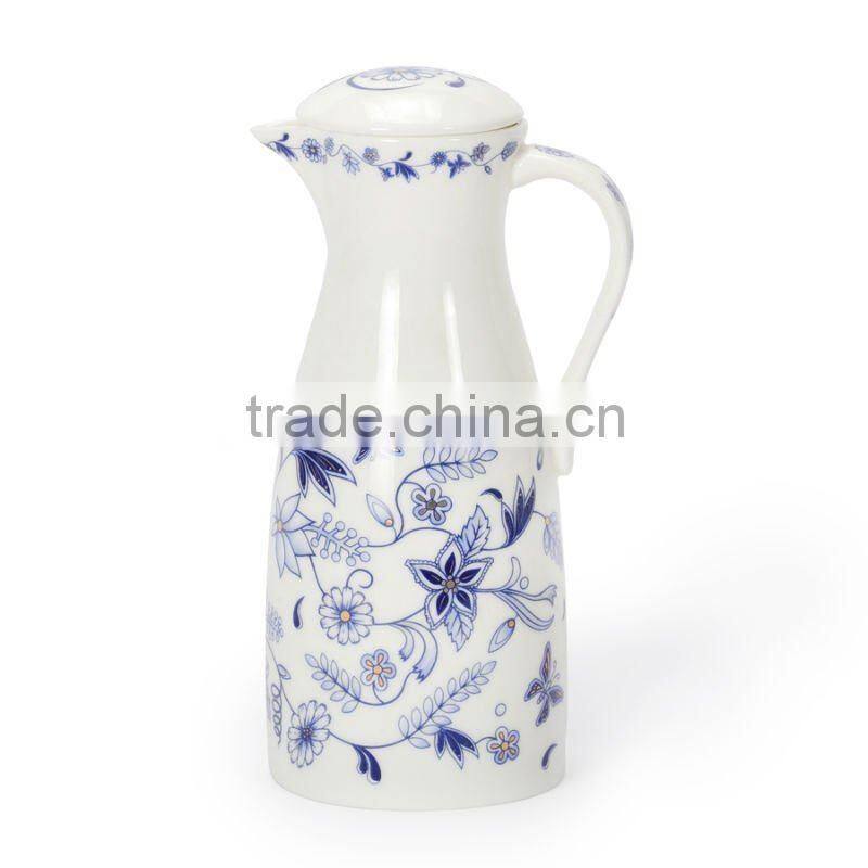 2013 ceramic gravy pot