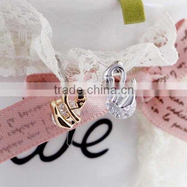 Wholesale jewelry The explosion of earrings Earrings with a pair of swans Zircon fashion Korean women's Earrings