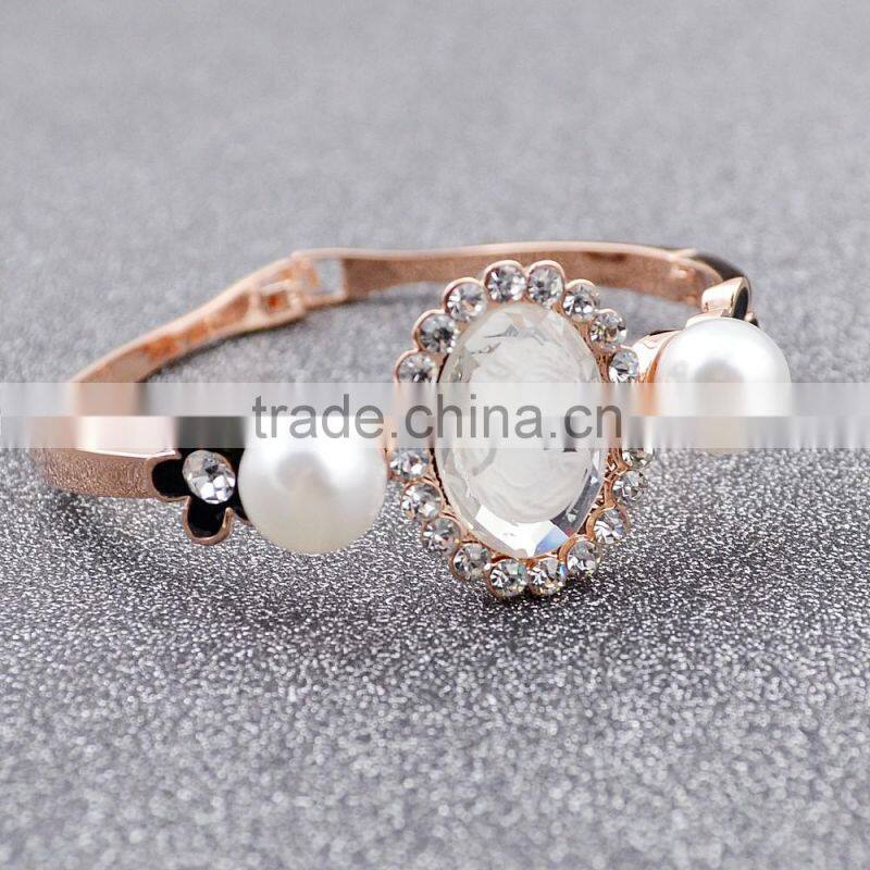 Girls Fashion Alloy Metal Bangle Center Luxury Big Nature Stone Side Black Painted Small Flower Pearl Bangle Bracelets Jewelry