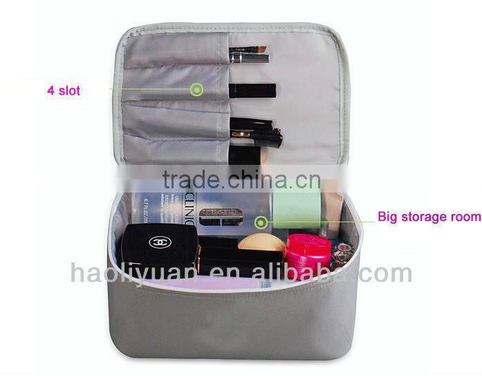 Travel cosmetic bag sets