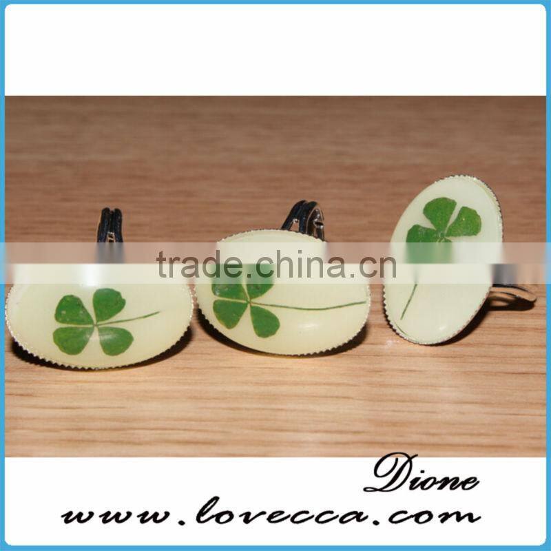 Real Four Leaf Clover Resin Cabochon , Natural Four Leaf Clover in Resin , Four Leaf Clover Resin Ring