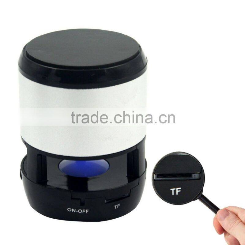 Factory supply, Wholesale portable bluetooth stereo speakers with phone holder