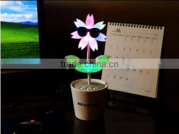 Wholesale Dancing flower light Speaker Newest swing flower dancing speaker Flash intelligent flower speaker