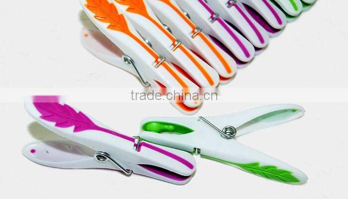 Best selling high quality decorated peg clothes drying TPR grip plastic clip